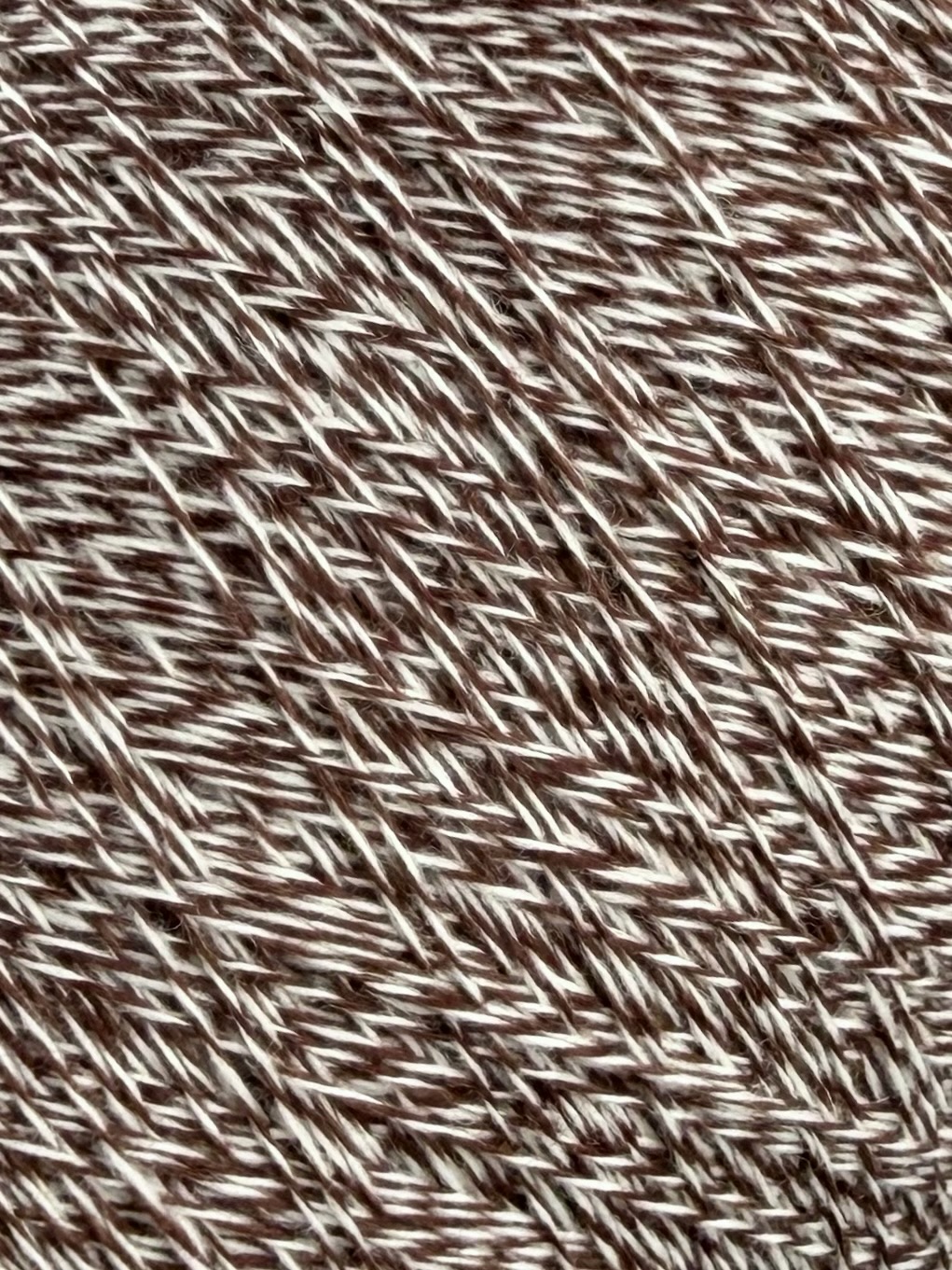 Botto Poala Art. Camargue 2/15 – Fil mouliné en laine mérinos Supergeelong col. 5054902 Brun-Blanc